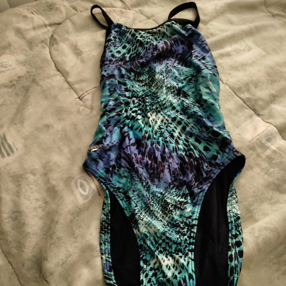 Bathing suit